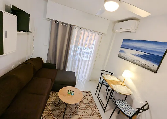 Nytt! Mysig Laegenhet Naera Havet -